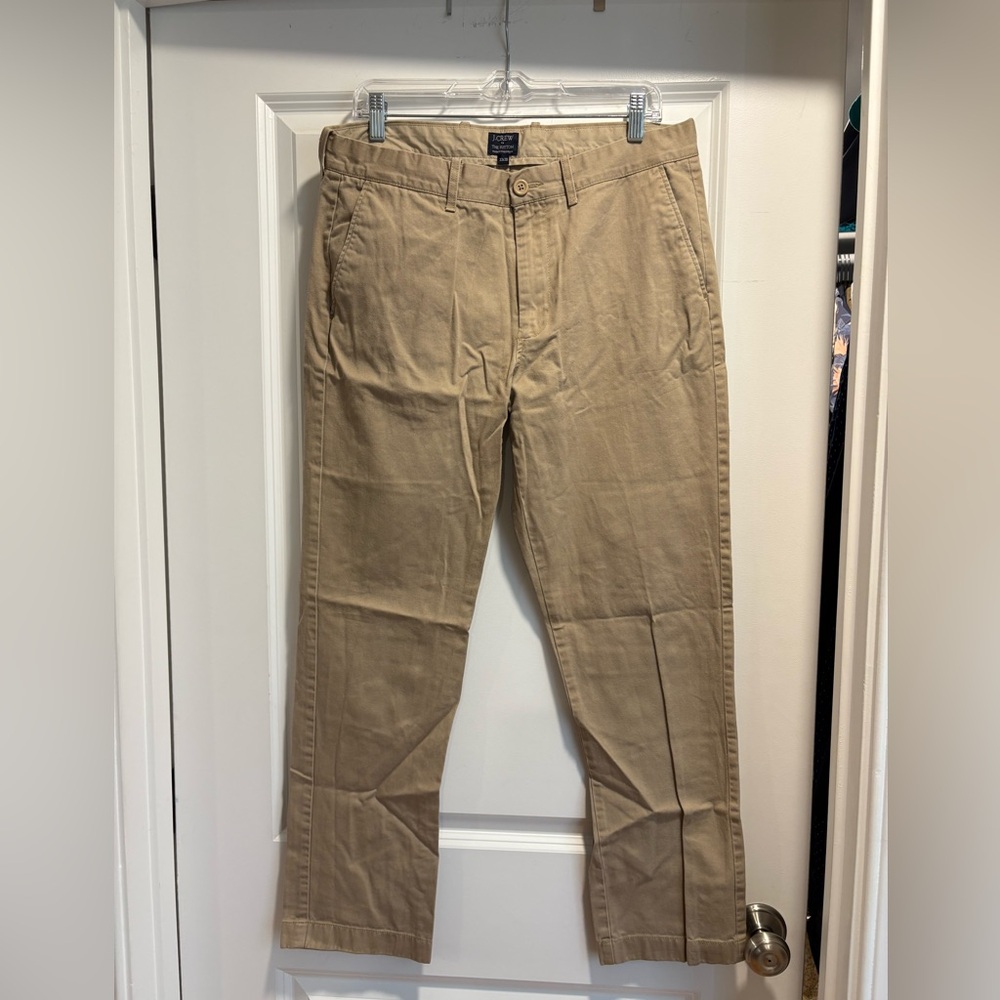 Men’s J.Crew The Sutton Khaki pants